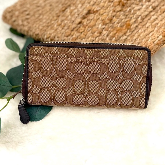 Coach Brown Signature Wallet - Picture 9 of 11